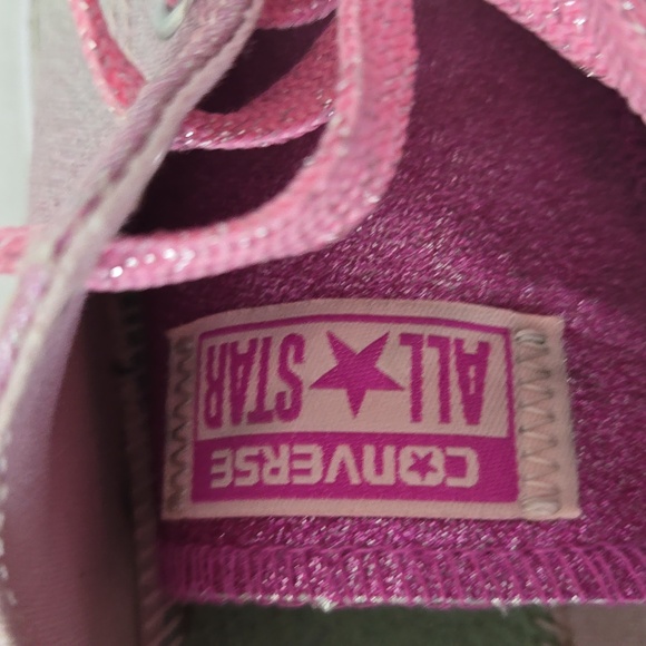 Converse shoes - Picture 3 of 5